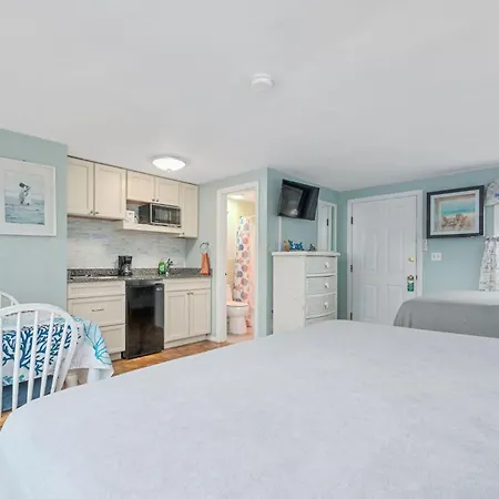 Seaside Cottages - Cottage 01 - Coastal Haven